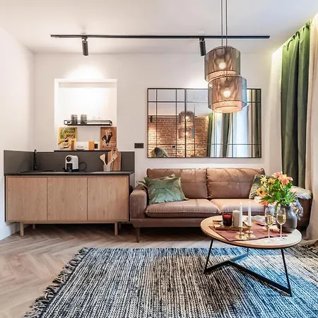 The Point Boutique In The Center Bucharest